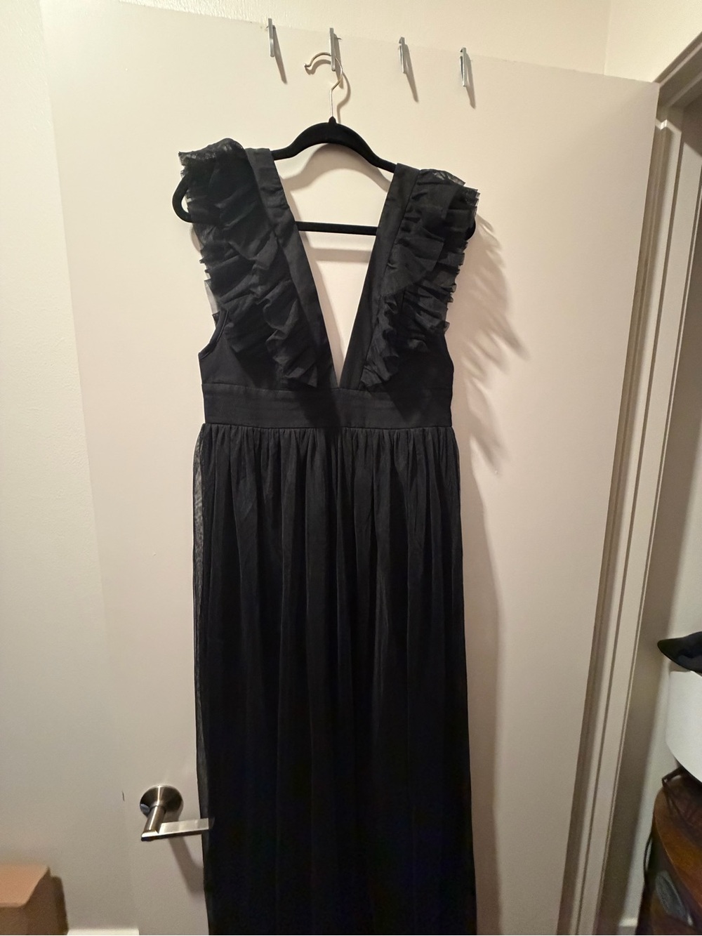 Lulu's Black Ruffled V-Back Maxi Dress - Picture 2 of 5